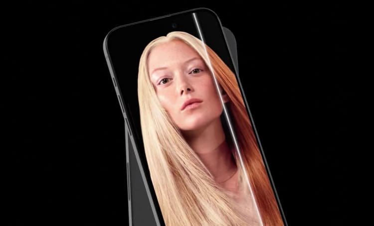 Mobile screen showing how L’Oréal Professionnel’s Virtual Try-On tool works to help users experiment with different hair color shades
